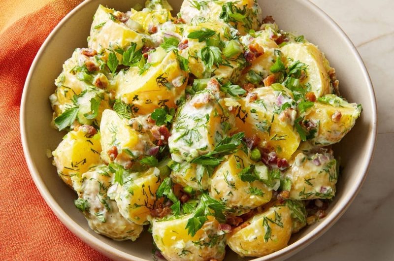 Cremiger Kartoffelsalat mit Dill & Bacon