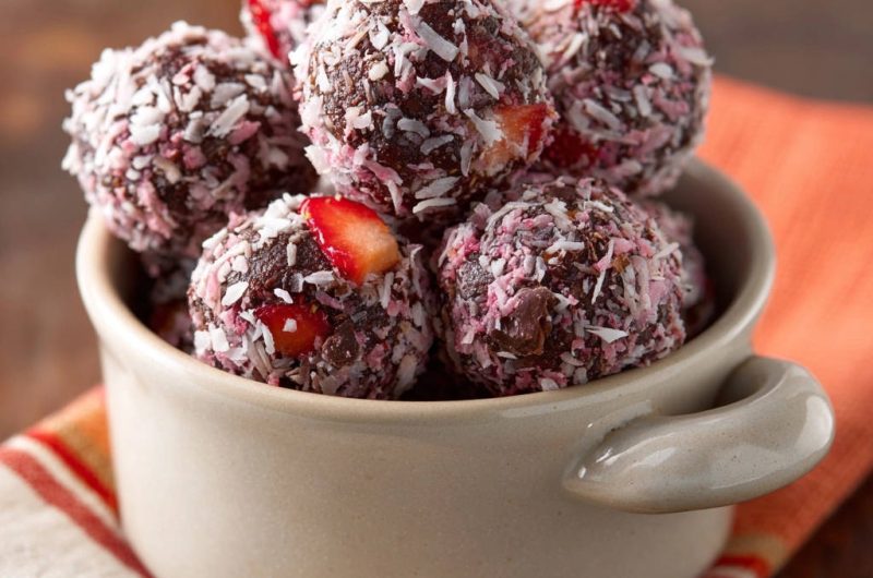 Erdbeer-Schoko-Kugeln ohne Backen