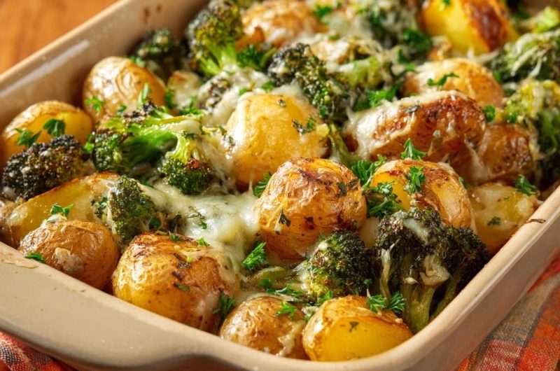 Knuspriger Brokkoli-Kartoffel-Auflauf (Nie wieder matschige Kartoffeln!)