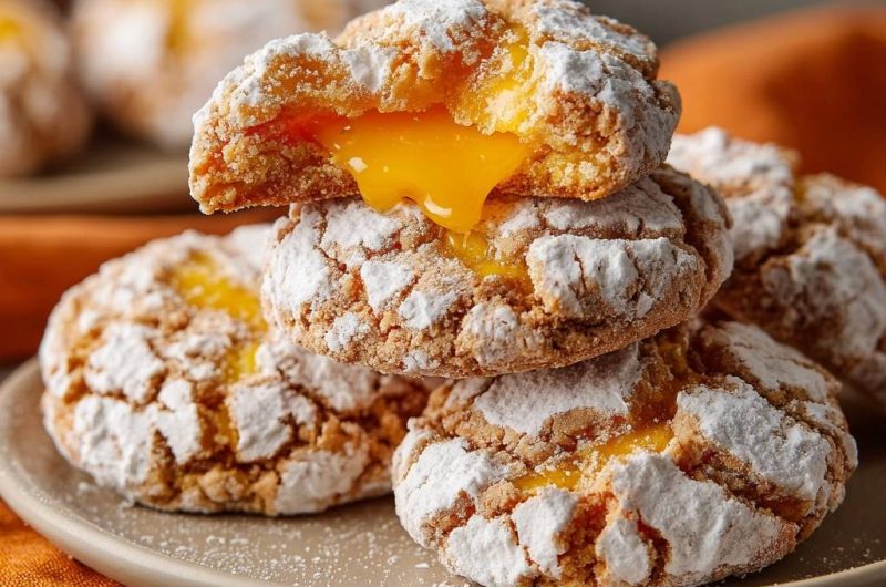Zitronen-Crinkle-Cookies mit Lava-Füllung (Nie wieder feste Füllung!)