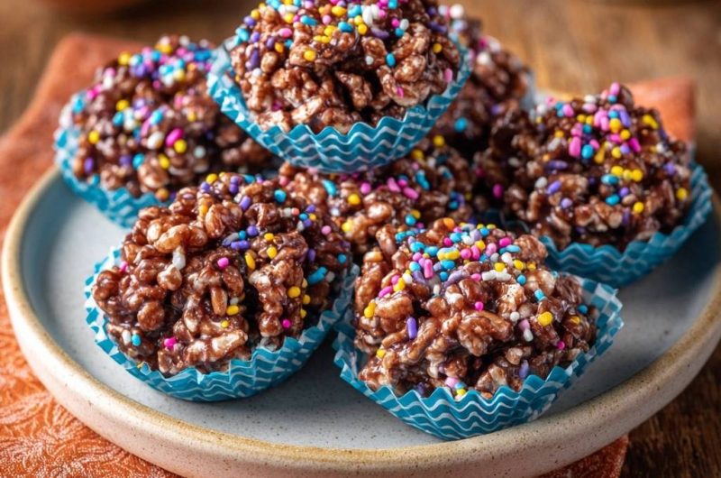 Bunte Schoko-Puffreis-Happen (Nie wieder klebende Hände!)