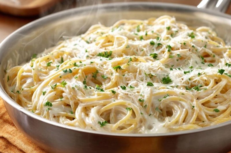 Cremige Parmesan-Spaghetti