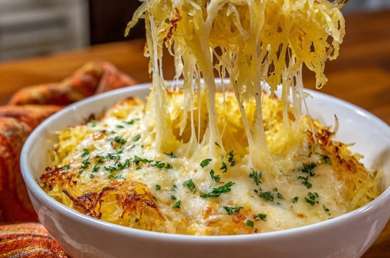 Cremig-überbackener Spaghetti-Kürbis