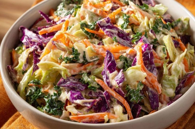 Knackiger Regenbogen-Coleslaw