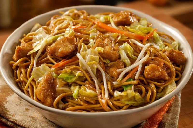 Hähnchen Chow Mein (Nie wieder matschige Nudeln)