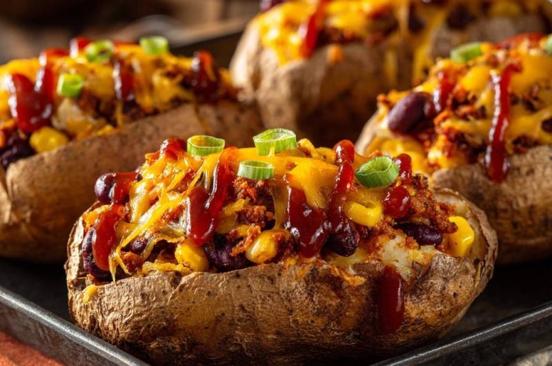 Herzhafte Chili-Ofenkartoffeln