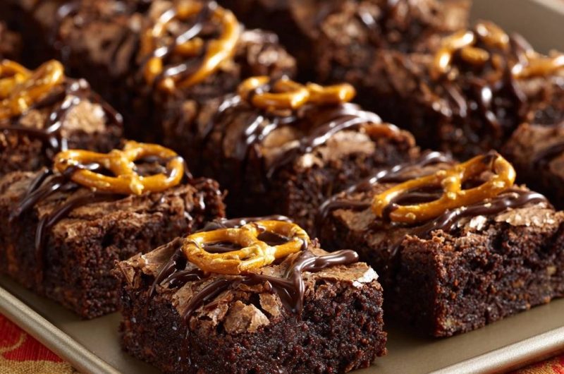 Saftige Schoko-Brezel-Brownies