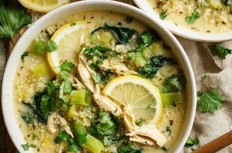 Zitronen-Hähnchen-Suppe mit Quinoa