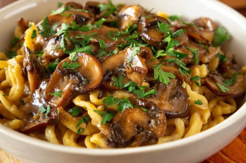 Cremige Pilz-Spätzle-Pfanne