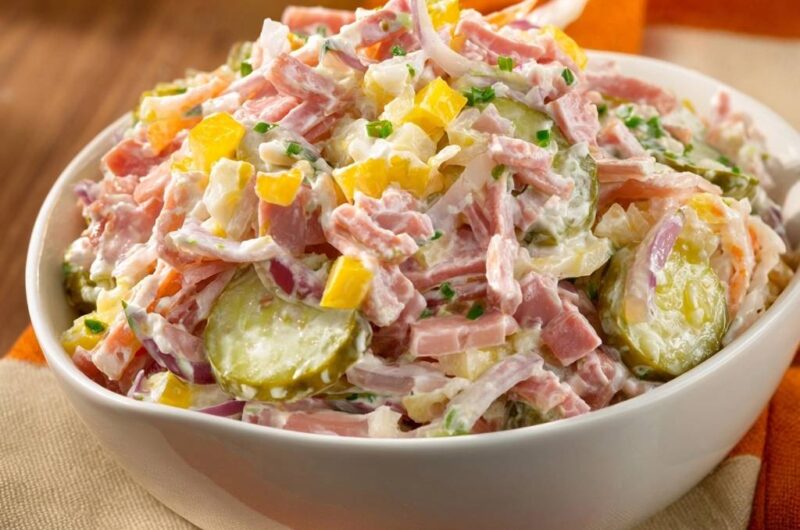 Cremiger Schinkensalat mit Paprika