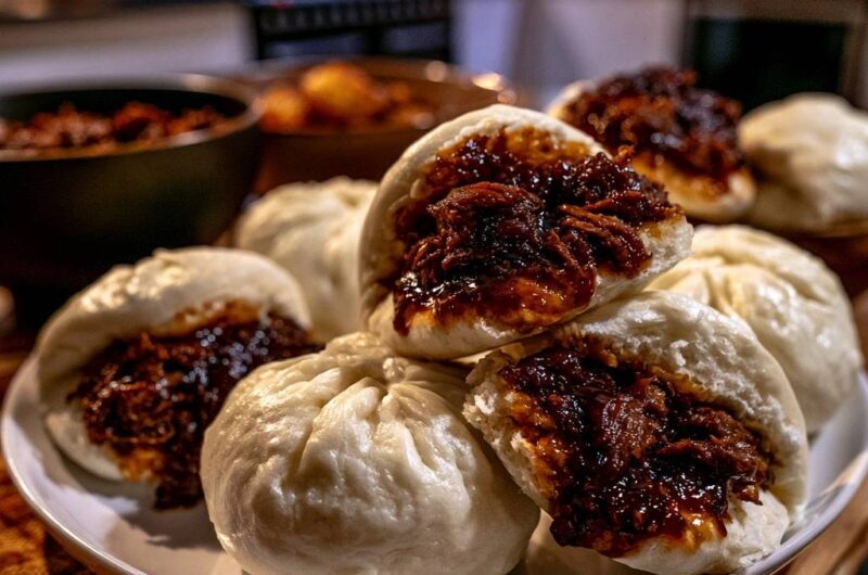 Saftige BBQ Pulled Beef Bao Buns