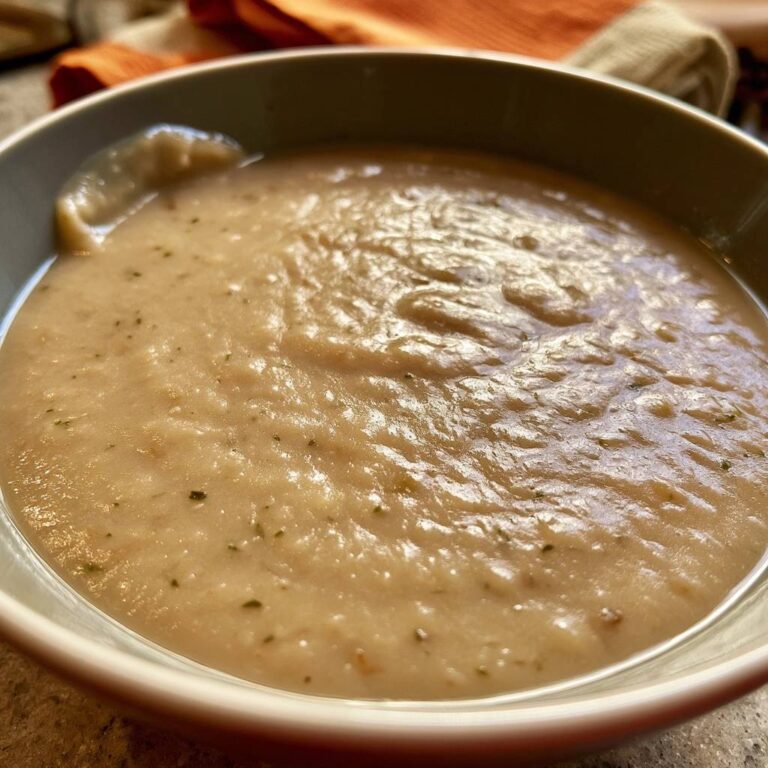 Cremige Maronensuppe mit Kürbis, Apfel und Majoran
